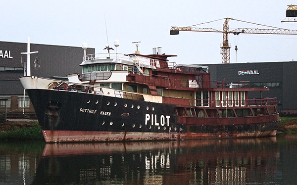 Die ehemalige GOTTHILF HAGEN wird seit ein paar Jahren zum Yachtprojekt NELSON MANDELA auf einer niederländischen Werft in Werkendam umgebaut.