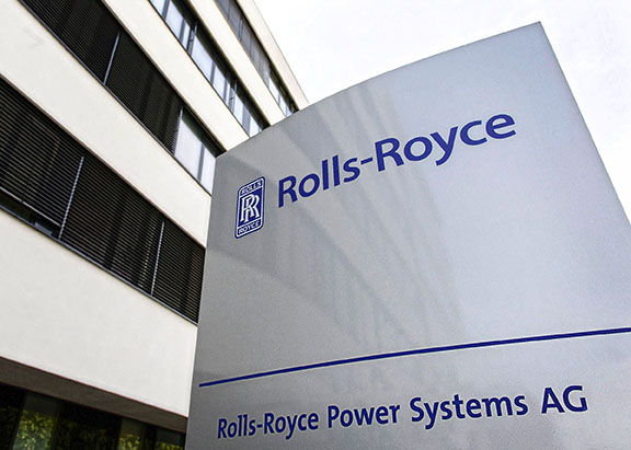Neues Rolls Royce Firmenlogo vor der Hauptverwaltung in Friedrichshafen.