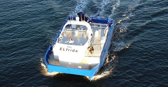 In Norwegen wurde das weltweit erste batterieelektrische Arbeitsschiff für die Fischzucht in Betrieb genommen.