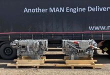 Britischer Hafenbetreiber ABP vertraut in MAN-Motoren Die MAN D2676 auf ihrem Weg zur Werft Goodchild Marine Services.