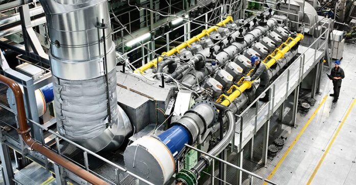 MAN Energy Solutions hat bekannt gegeben, dass seine gasbetriebenen Viertaktmotoren im stationären Betrieb mit einem Wasserstoffanteil von bis zu 25 Volumenprozent in einem Gas-Kraftstoff-Gemisch betrieben werden können.